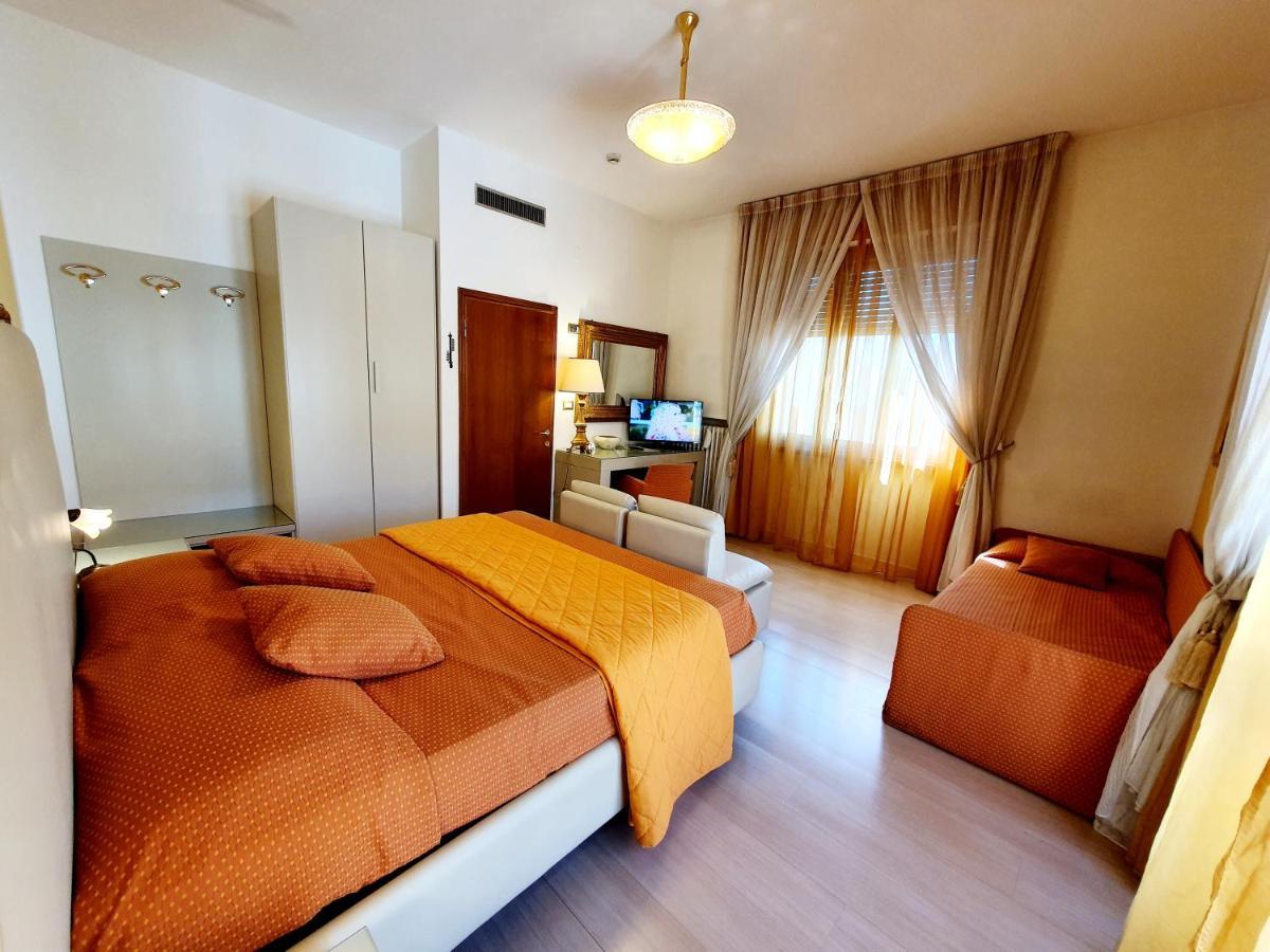 Hotel Continentale Arezzo Eksteriør billede